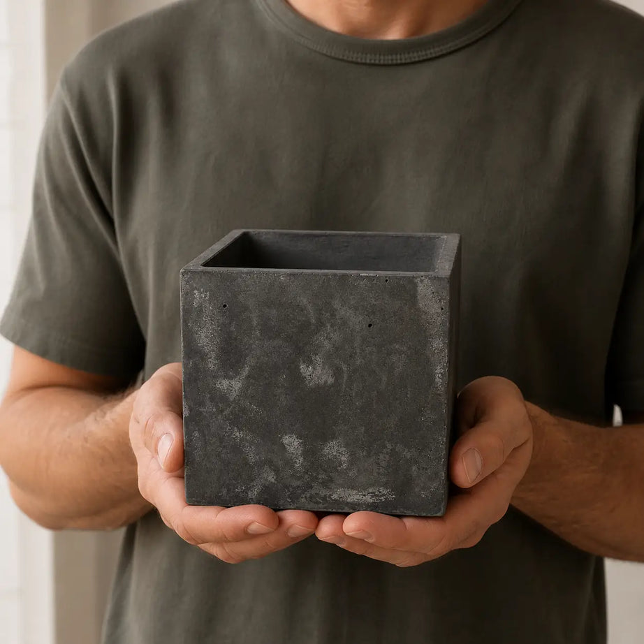 Macetero Cuadrado de Hormigón 12x12 cm con Drenaje | Maceta Moderna para Plantas de Interior y Suculentas
